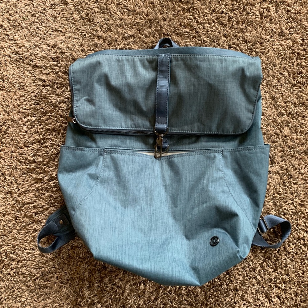 Awesome LuLulemon Bag